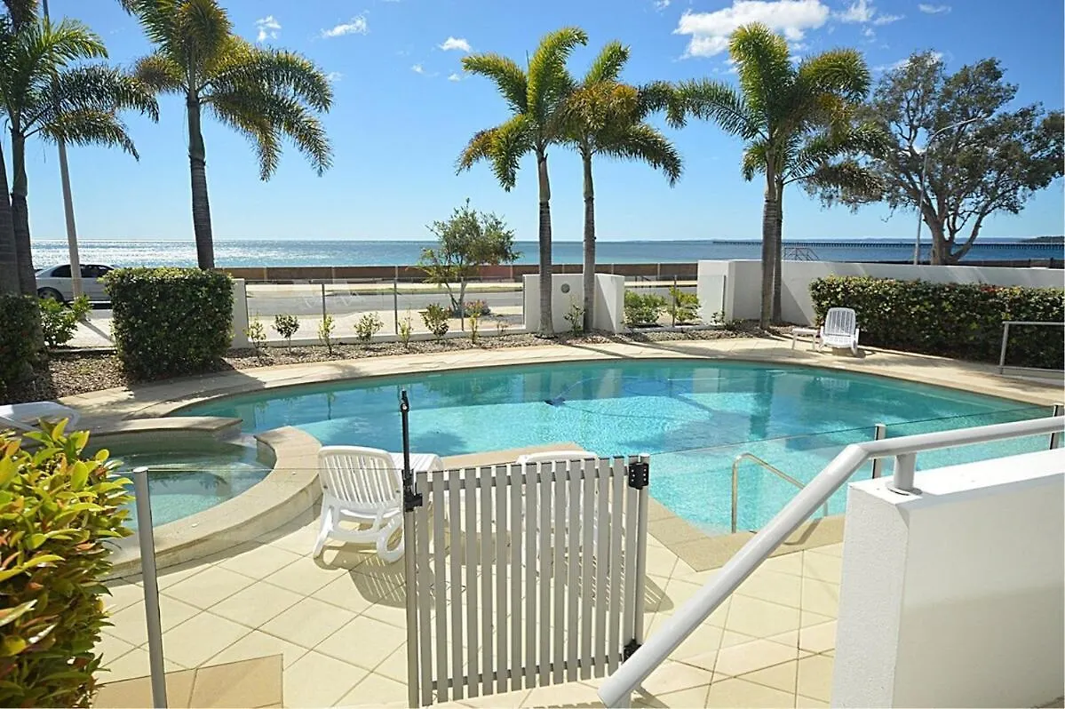 Clearview At Pier One Apartman Urangan